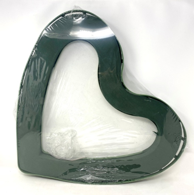 HEART SHAPED WET FLORAL OASIS W GRIPS (53*50CM)