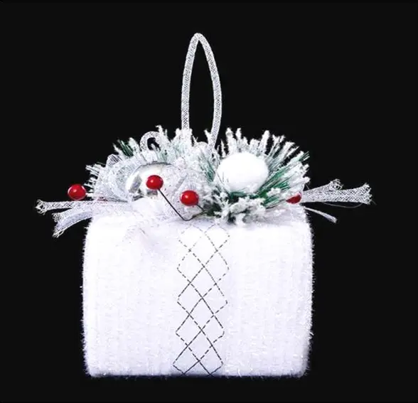 5" CHRISTMAS THEMED GIFT BOX DECORATION