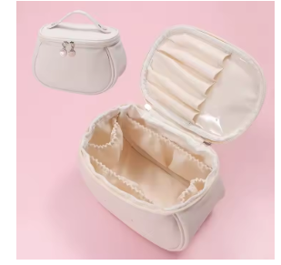COSMETIC BAG COLORS : WHITE & BLACK-CASE QUANTITY: 100 SIZE: 7*5*5"
