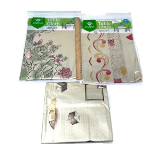 [31735] TABLECLOTH SQUARE ASSR PATTERNS (PLASTIC MATERIAL)-SIZE: 4'.7"*4'.7"
