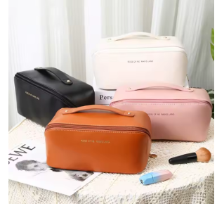 [0000350797] COSMETIC BAG COLORS : PINK & BLACK- CASE QUANTITY: 100 SIZE: 9*4*4"